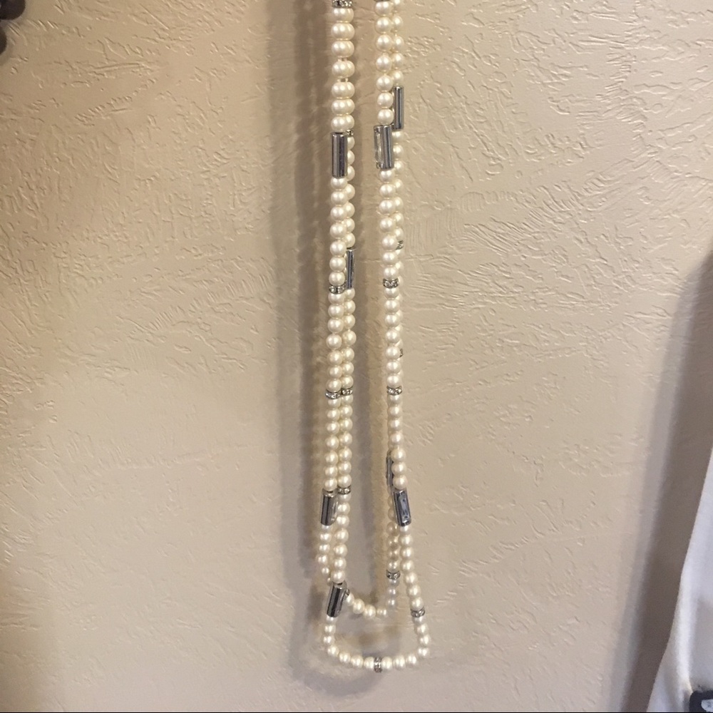 Lia Sophia pearl necklace
